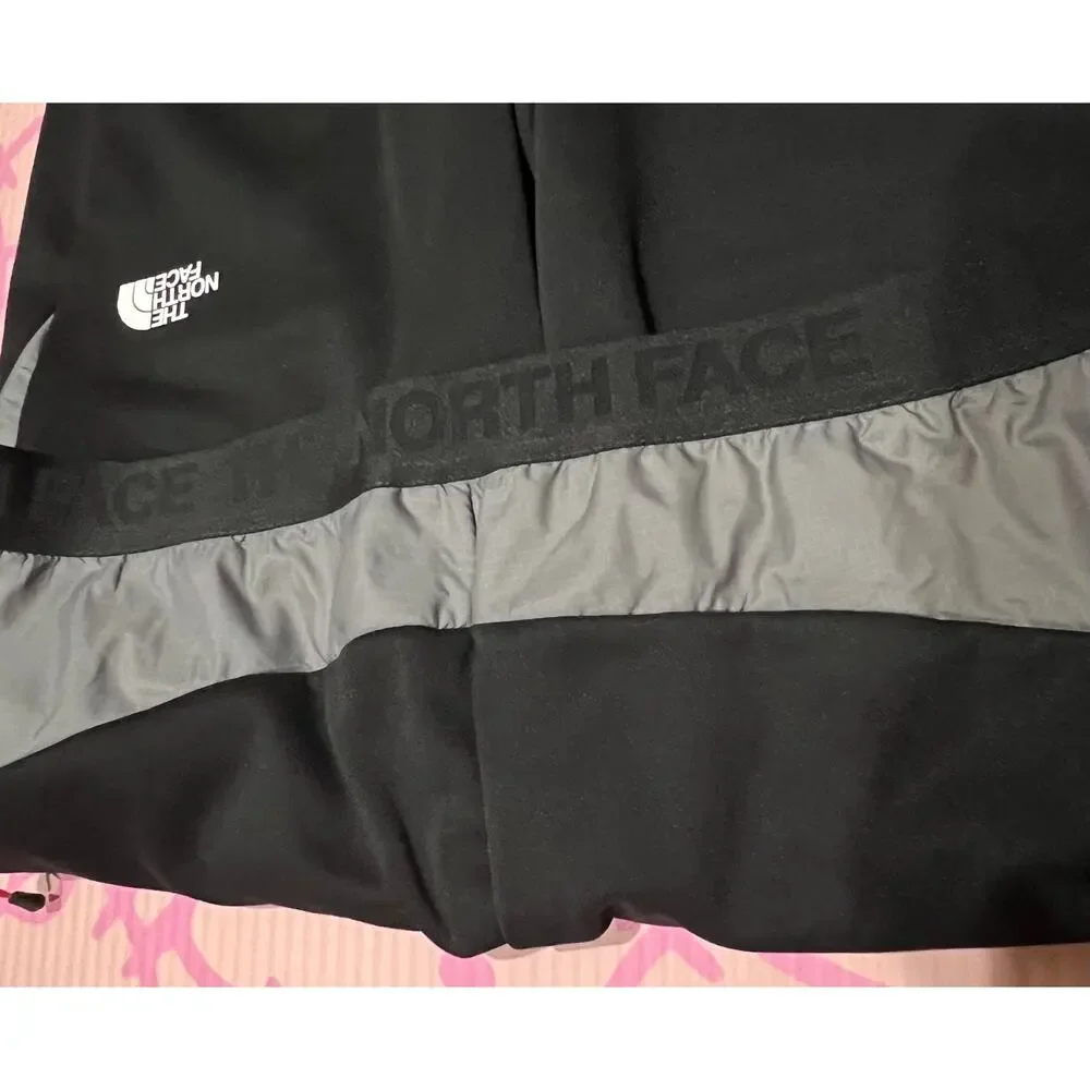 The North Face new tag